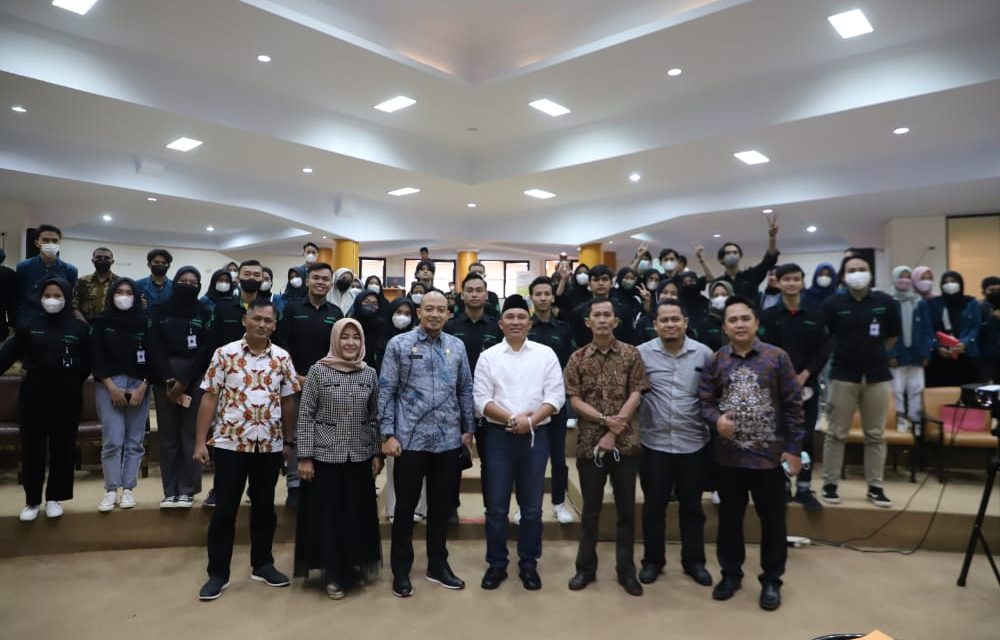 Bupati Lampung Barat Parosil Mabsus Menjadi Narasumber Kuliah Umum di Universitas Lampung