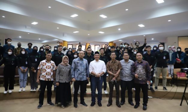 Bupati Lampung Barat Parosil Mabsus Menjadi Narasumber Kuliah Umum di Universitas Lampung