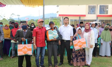 Bupati Parosil Hadiri Safari Ramadhan, BNI Berbagi bersama IWAPI Lampung Barat