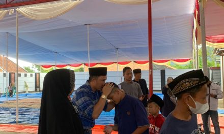 Pemkab Lampung Barat Menggelar Peringatan Malam Lailatul Qodar yang Dihadiri Ribuan Jamaah