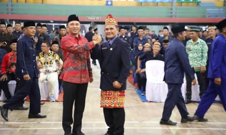 Bupati Parosil Kukuhkan FK-LHP Lampung Barat