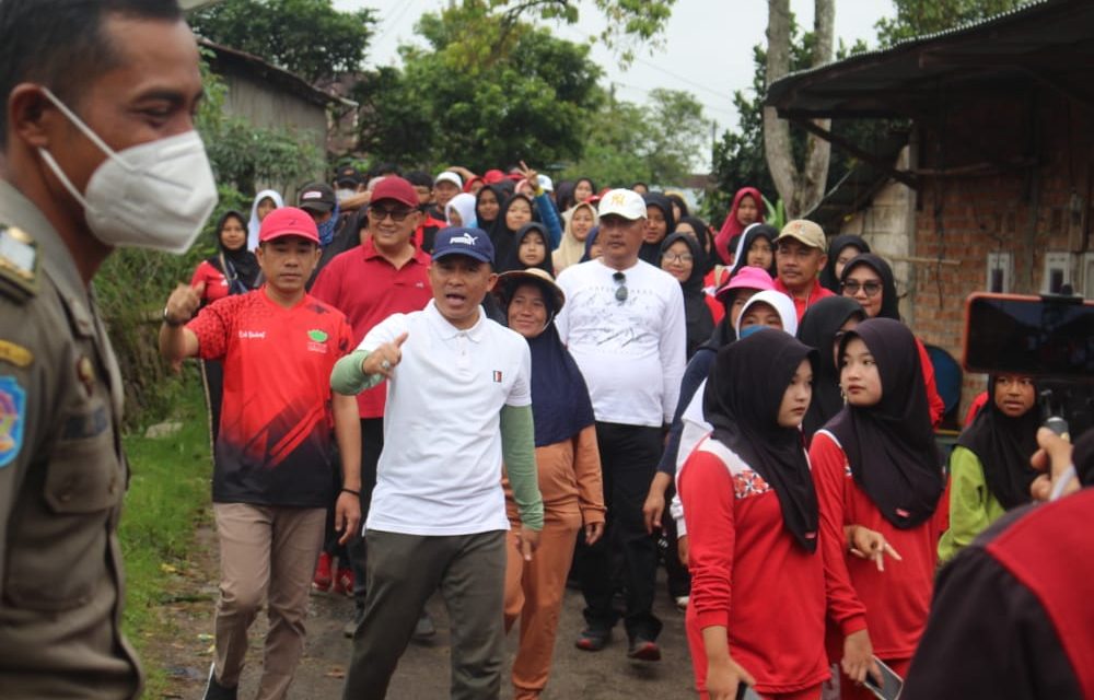 Bupati Parosil Jalan Sehat Bersama Masyarakat Kecamatan Kebun Tebu