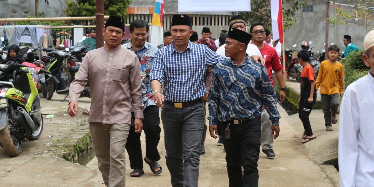Bupati Lampung Barat Hadiri Pengajian Akbar Dalam Rangka Memperingati Milad ke-3 DKM