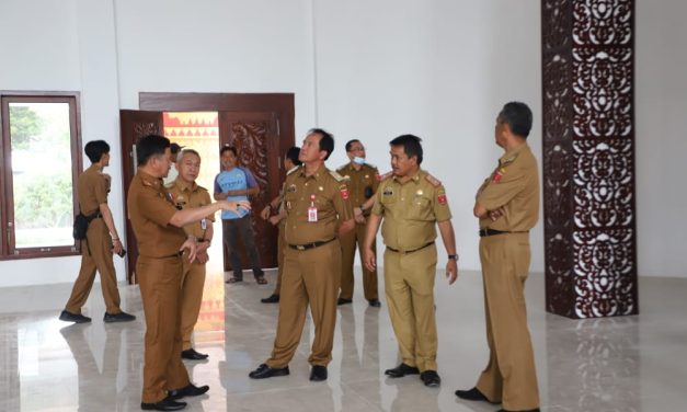 Sekda Lambar Tinjau pembangunan Lamban Budaya