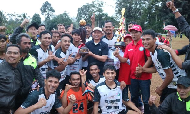 Bupati Parosil Tutup turnamen Portib cup ke-9