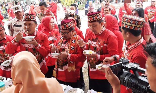 Bupati Parosil Tinjau Lomba LCM, Nikmati Langsung Olahan Lokal.