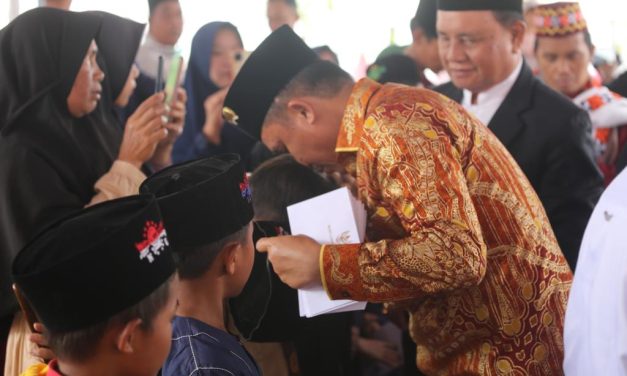 Jelang Purna Bhakti Parosil dan Mad Hasnurin gelar pengajian Akbar Bersama Ustad Maulana