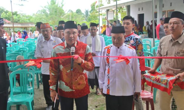 Safari Jum’at, Bupati Parosil Resmikan Masjid Al-Jihad