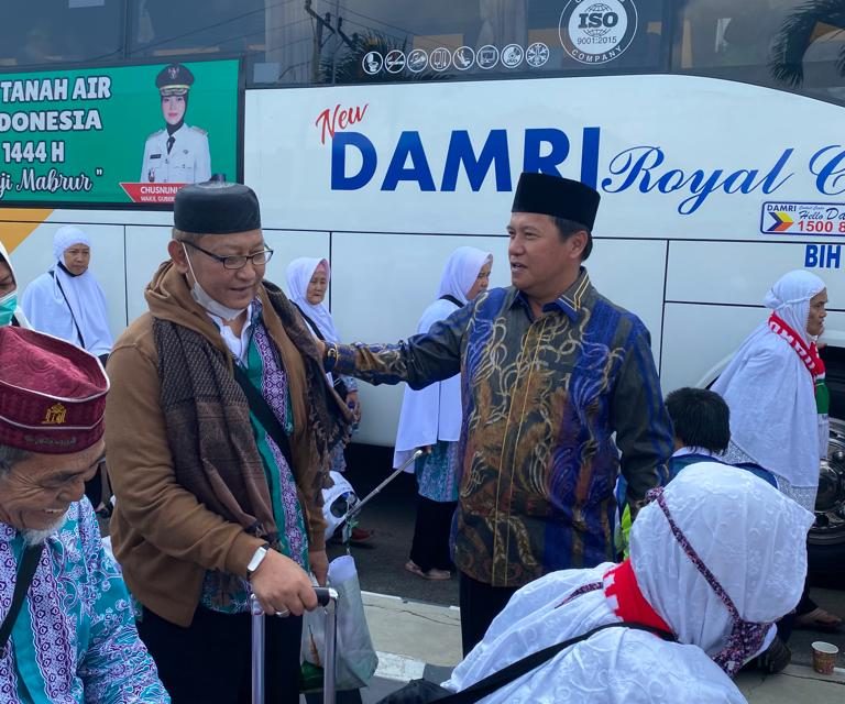 Pj. Bupati Lampung Barat Sambut Kedatangan Jama’ah Haji.