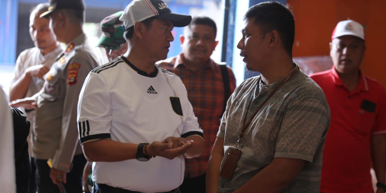 Pj. Bupati Bersama Kapolres Lampung Barat Melakukan Pemantau Stok dan Harga Beras