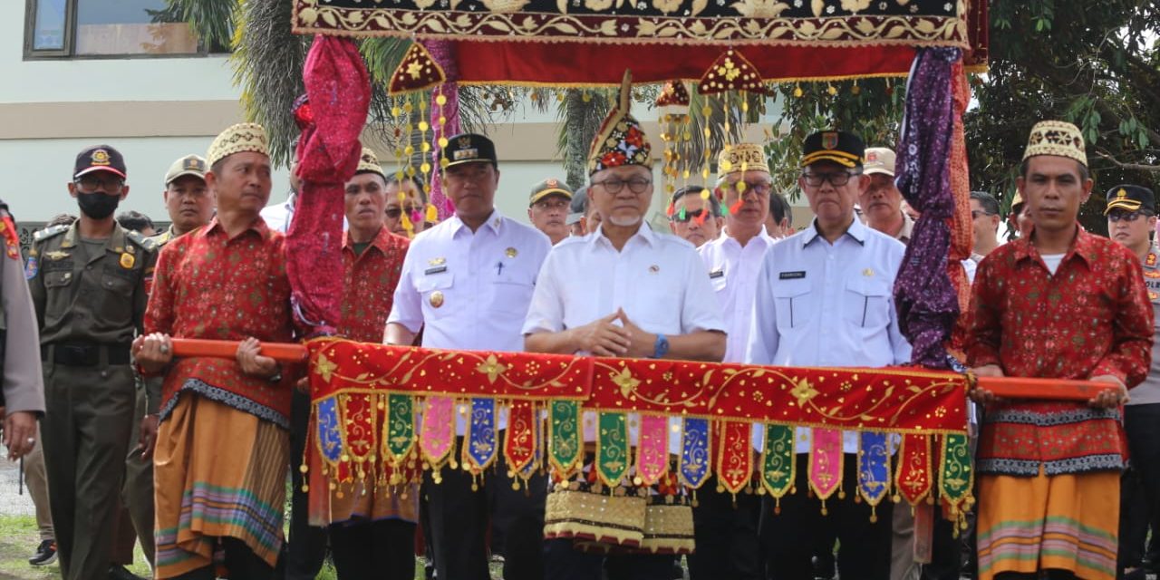 Menteri Perdagangan Sambut Baik Lokasi Pembangunan Pasar Wisata Jelajah Danau Ranau.