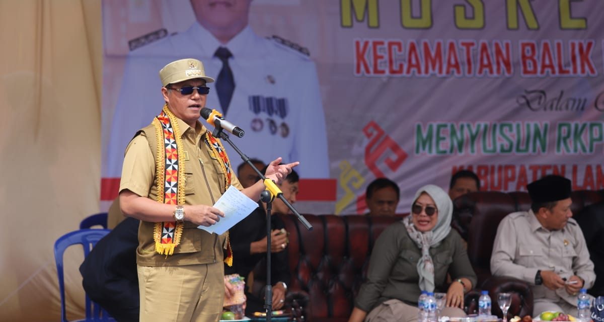 Pj. Bupati Nukman dan Pj. Sekda Lampung Barat Serap Aspirasi Masyarakat di Dua Kecamatan Berbeda