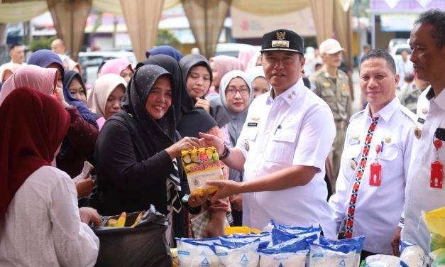 Jelang Bulan Suci Ramadhan 2024, Pj. Bupati Nukman Dukung Penuh Gerakan Pangan Murah