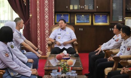 Lepas 3 Orang Peserta Paskibraka Ke Tingkat Provinsi Nukman Minta Jaga Nama Baik Lampung Barat