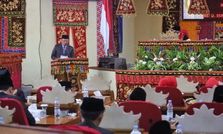 Pelantikan Anggota DPRD Lampung Barat 2024-2029, Pj Bupati Nukman : Jalankan Tugas Sesuai Amanat Rakyat.