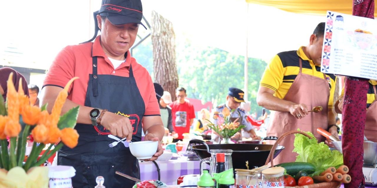 Nasi Goreng “Jejama Ngelapahi” Masakan Pj. Bupati Nukman Berhasil Menghipnotis Dewan Juri