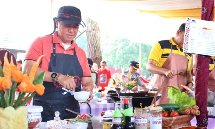 Nasi Goreng “Jejama Ngelapahi” Masakan Pj. Bupati Nukman Berhasil Menghipnotis Dewan Juri