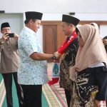 Lepas 35 Jamaah Umrah Gelombang II, Nukman Minta Jamaah Pokus Beribadah