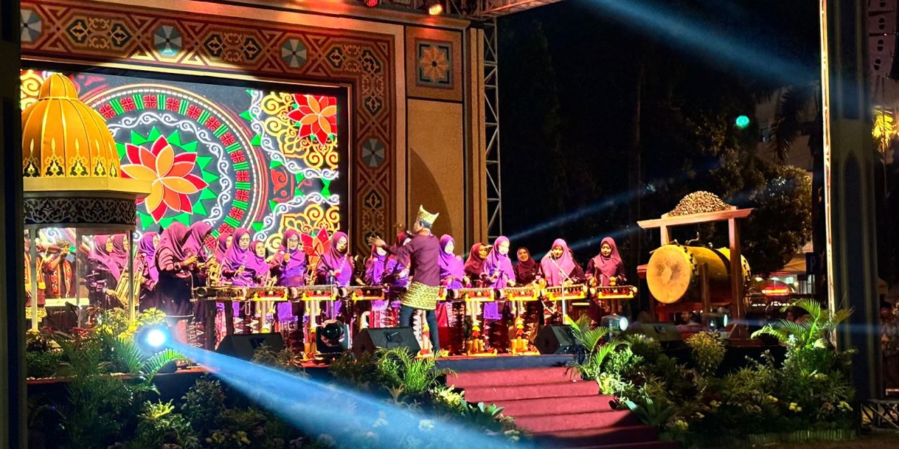 Musik Tradisional Gamolan Pekhing TP PKK Lambar Warnai Pembukaan MTQ Ke-51 Provinsi Lampung.