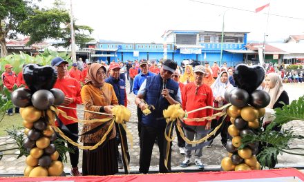 Majukan Perekonomian UMKM, Pj. Bupati Nukman Resmikan Gedung PLUT.