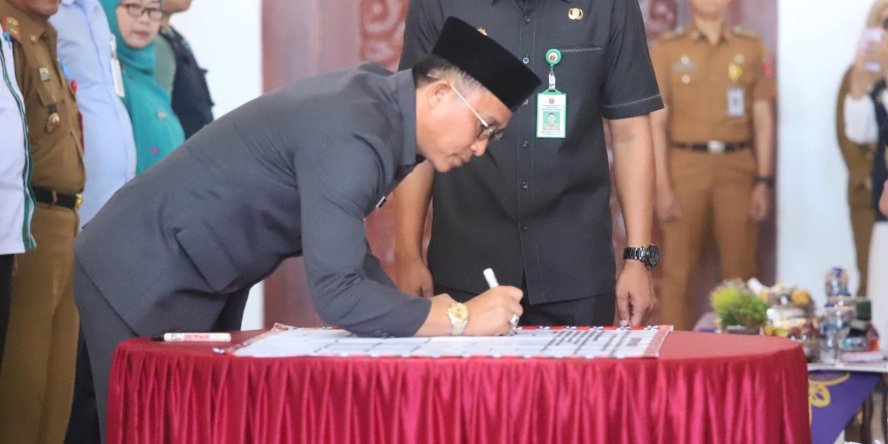 Tangani Kekerasan Terhadap Perempuan dan Anak, Parosil Lakukan Penandatangan Komitmen Berama