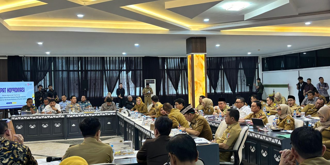 Wakil Bupati Lampung Barat, Mad Hasnurin Hadiri Dua Agenda Strategis di Kantor Gubernur Lampung