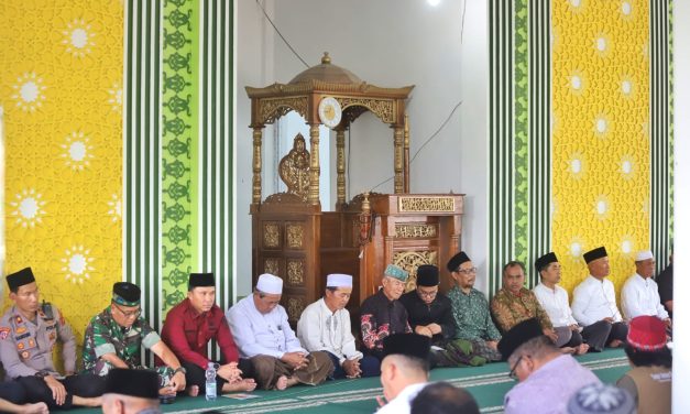 Bupati Parosil Lakukan Doa Tolak Bala Bersama Masyarakat BNS Terkait Isu Konflik Antara Manusia dan Harimau